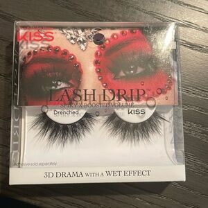 KISS Lash Drip Lashes